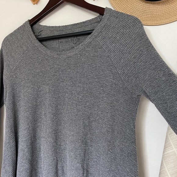Free People Gray Long Sleeve Thermal Top - Picture 3 of 6